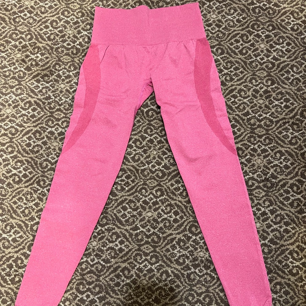 NVGTN Crimson Contour Seamless Leggings Size small